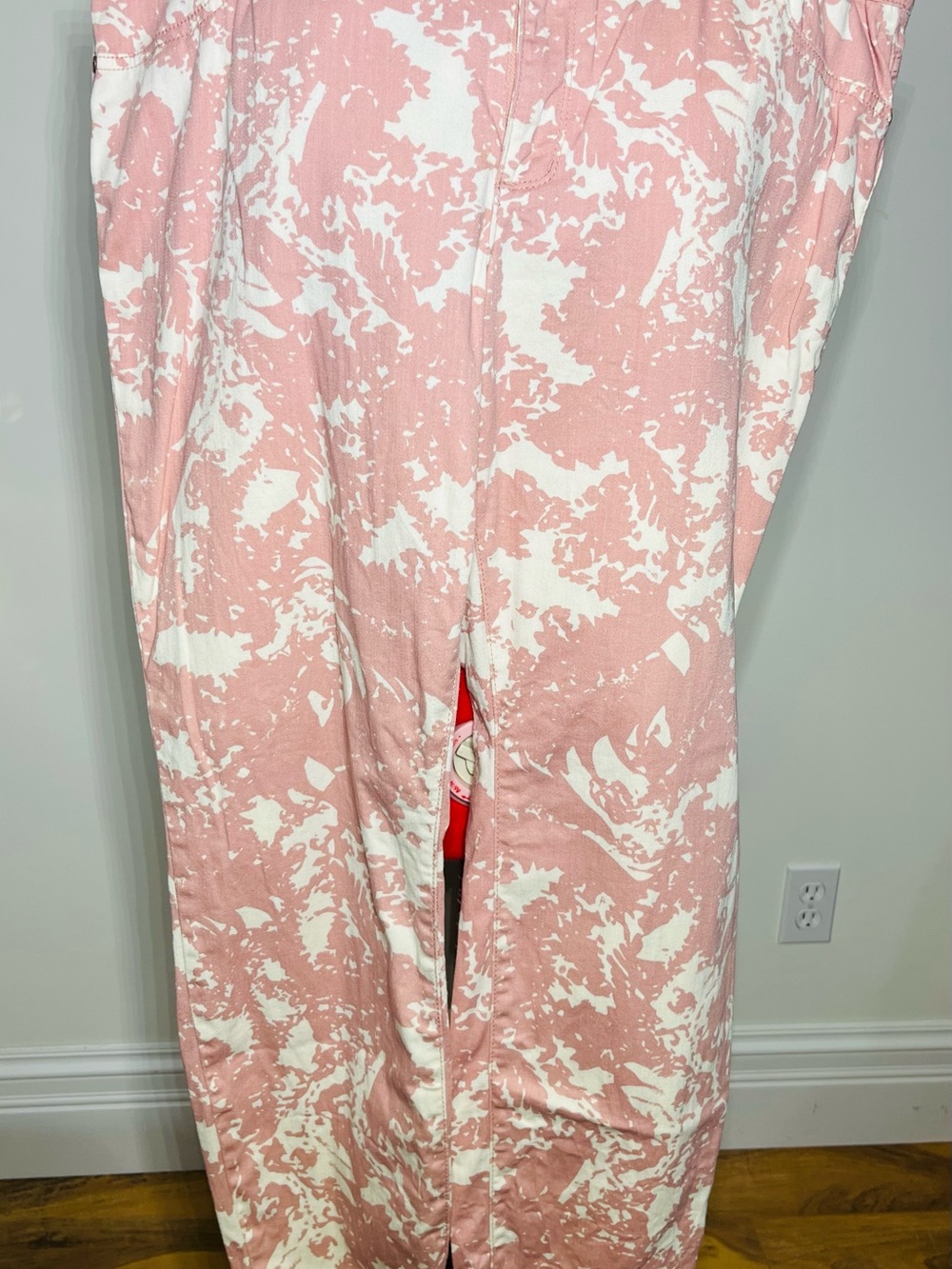 Daisy Fuentes Pink and White Marble Print cropped Pants-16